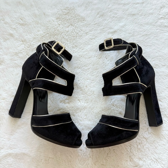 HERMES Judith velvet shoes size 38 Authentic Retail 1350$ - Picture 1 of 12